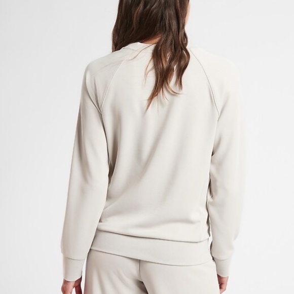 Athleta Seasoft Scoop-neck Sweatshirt Long Sleeve Abalone Gray/Ivory Size XS - Picture 7 of 12